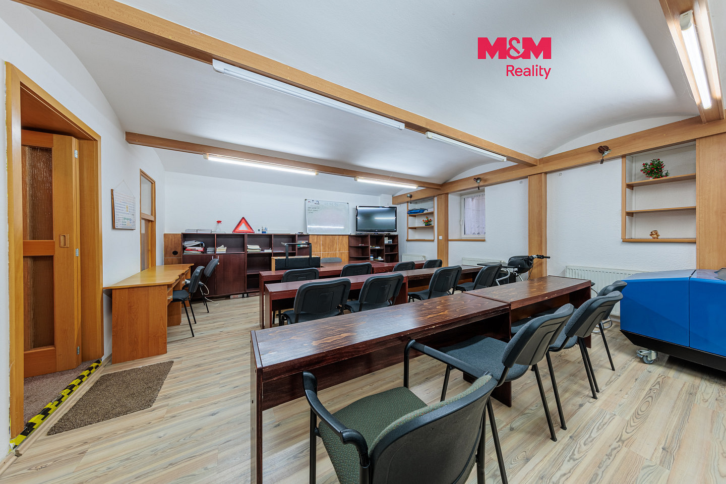 Prodej obchodních prostor 57 m²