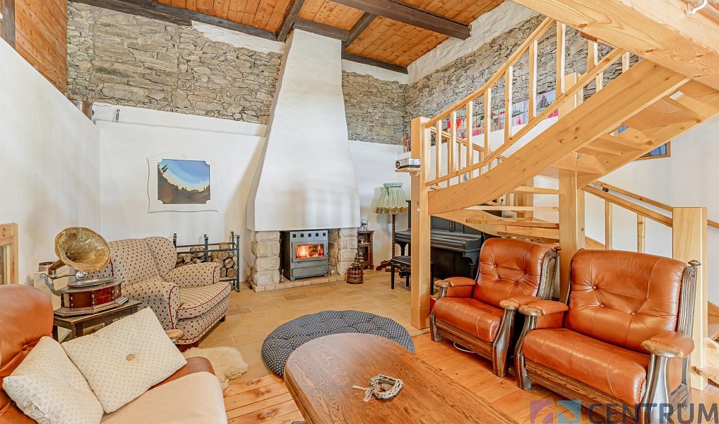 Prodej domu 265 m² s pozemkem 1 648 m², Šimonovice – náhled fotky 8