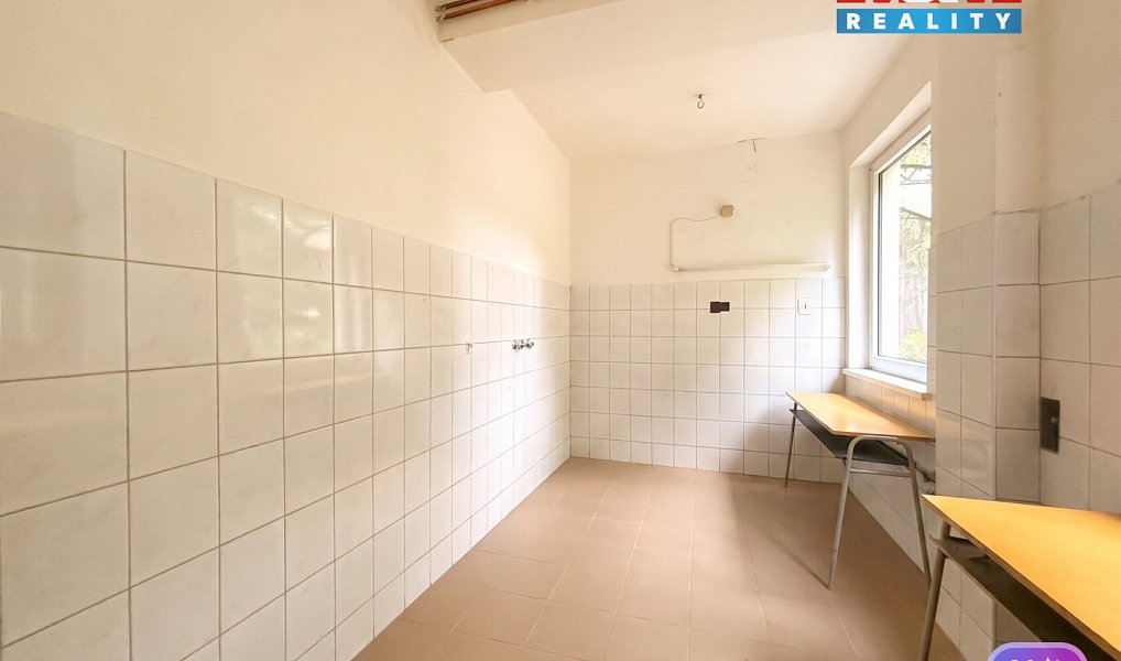 Pronájem obchodních prostor 150 m², Děčín – náhled fotky 4