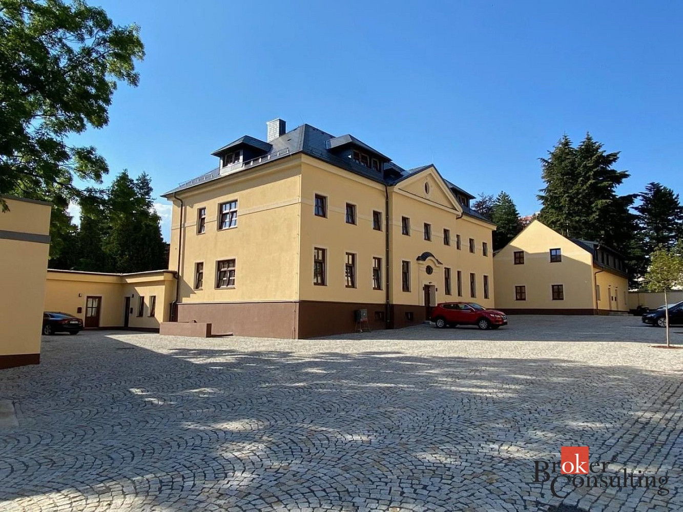 Pronájem bytu 1+1 35 m²