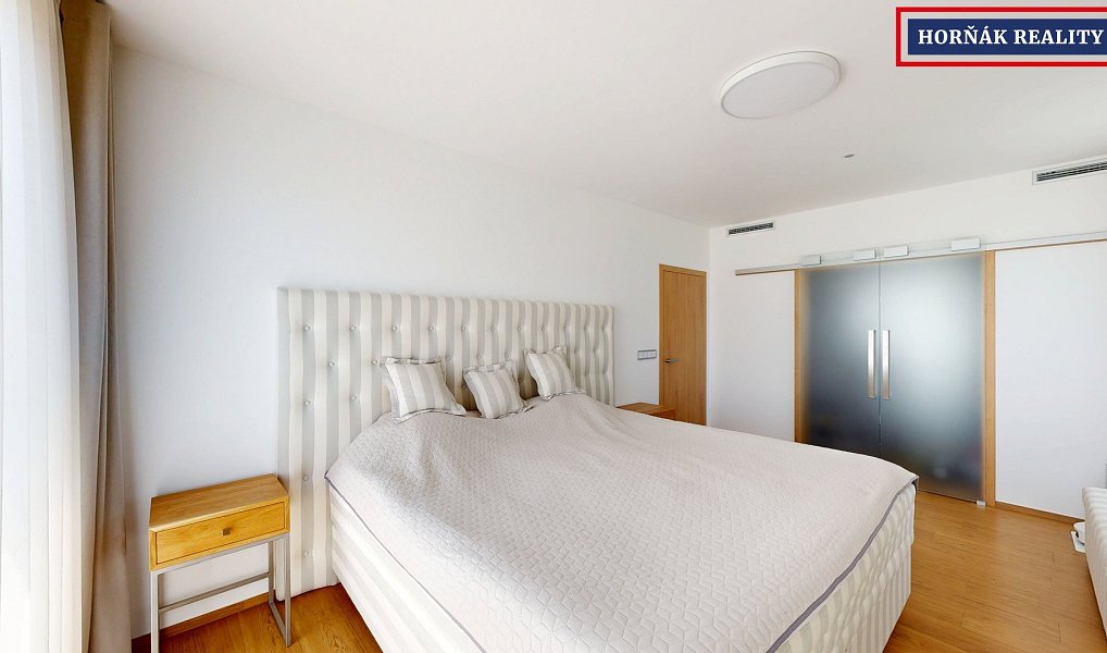 Prodej domu 288 m² s pozemkem 863 m², Ochoz u Brna – náhled fotky 13