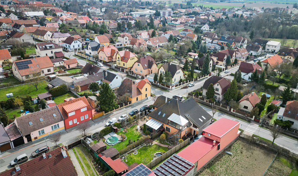 Prodej domu 147 m² s pozemkem 858 m², Unhošť – náhled fotky 44