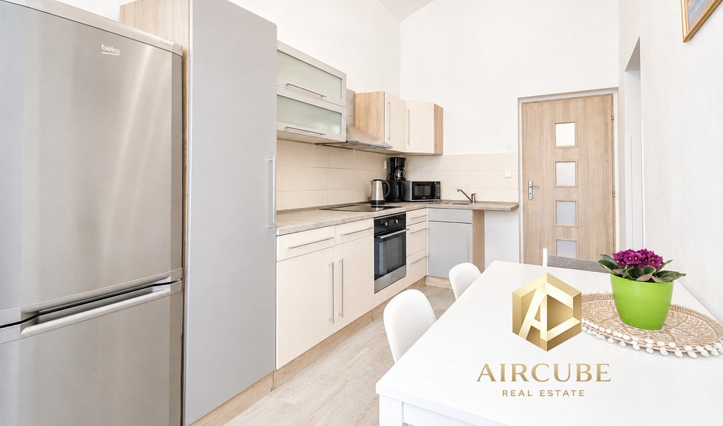 Pronájem bytu 2+kk 45 m², Praha – náhled fotky 2