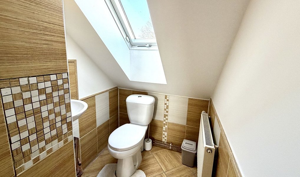 Prodej domu 214 m² s pozemkem 611 m², Stará Huť – náhled fotky 35