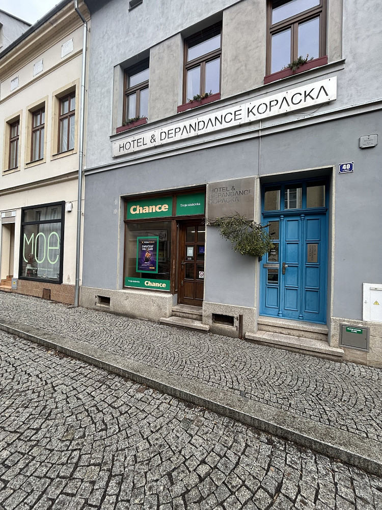 Pronájem obchodních prostor 50 m²