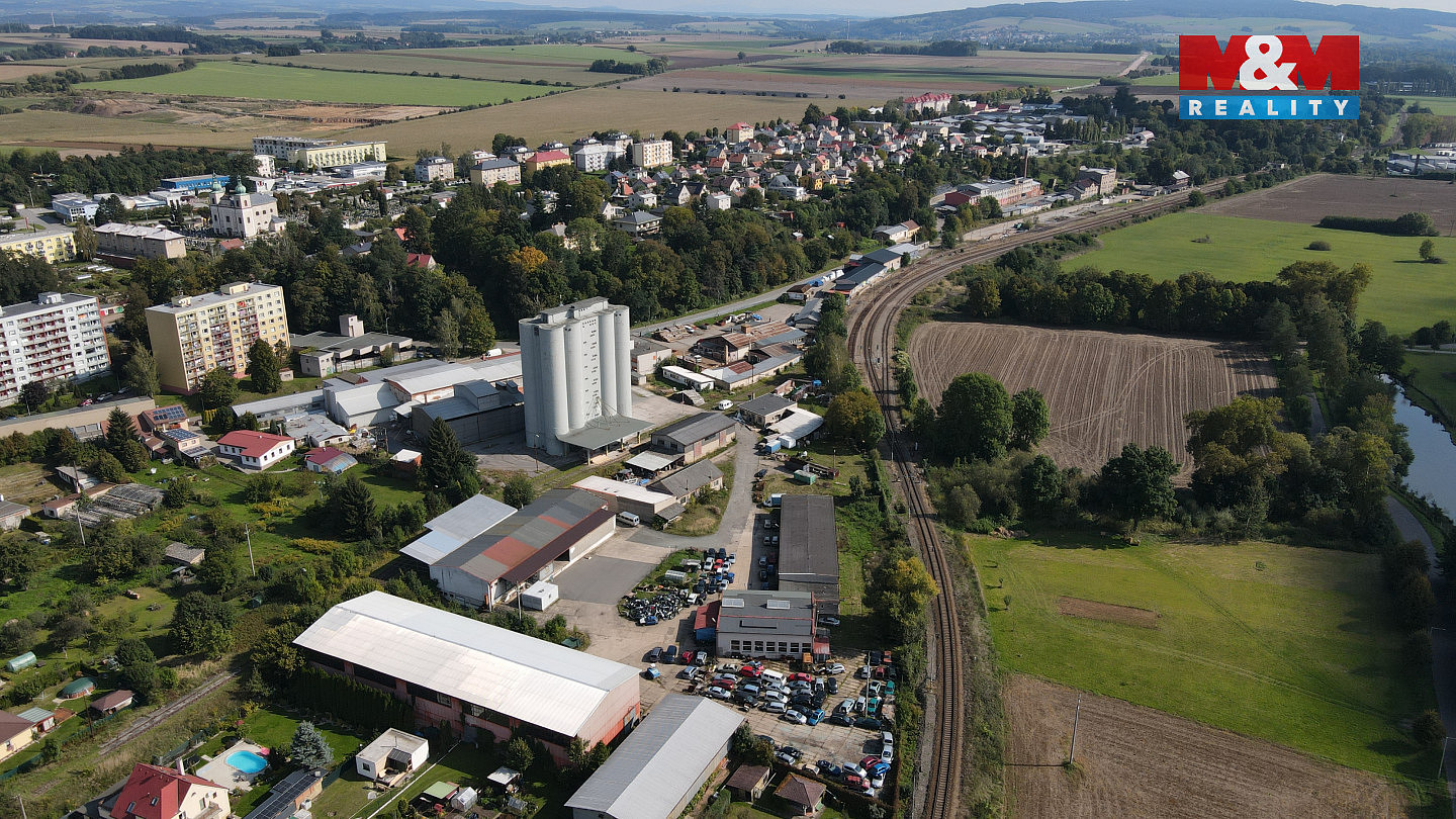 Prodej skladovacích prostor 1 100 m² — photo 2
