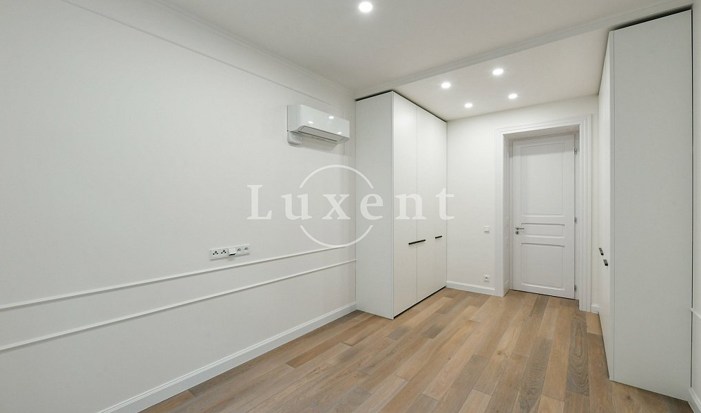 Pronájem bytu 4+kk 118 m², Praha – náhled fotky 9