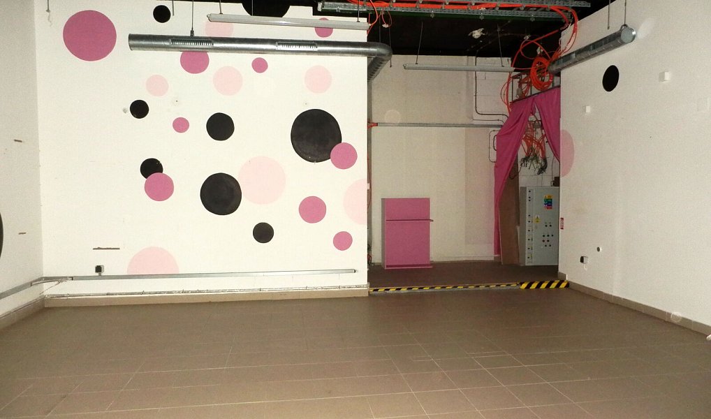 Pronájem obchodních prostor 51 m², Praha – náhled fotky 3
