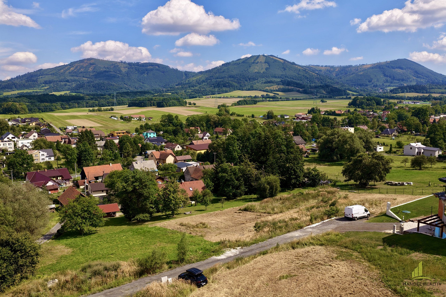 Prodej stavebního pozemku 1 143 m² – fotografie 4