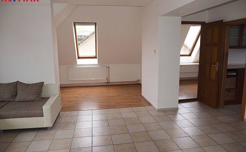 Prodej bytu 3+1 55 m², Svatovítské náměstí, Osečná, okres Liberec