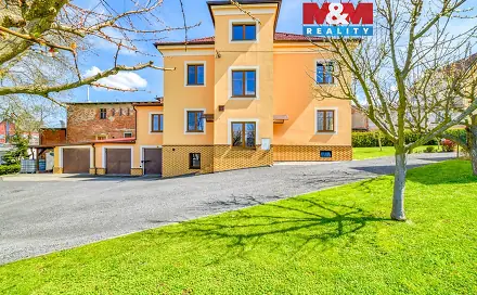 Prodej domu 248 m² s pozemkem 1 621 m², Pražská, Cheb