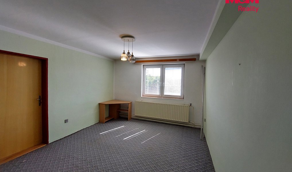 Prodej domu 195 m² s pozemkem 1 797 m², Nasavrky – náhled fotky 12