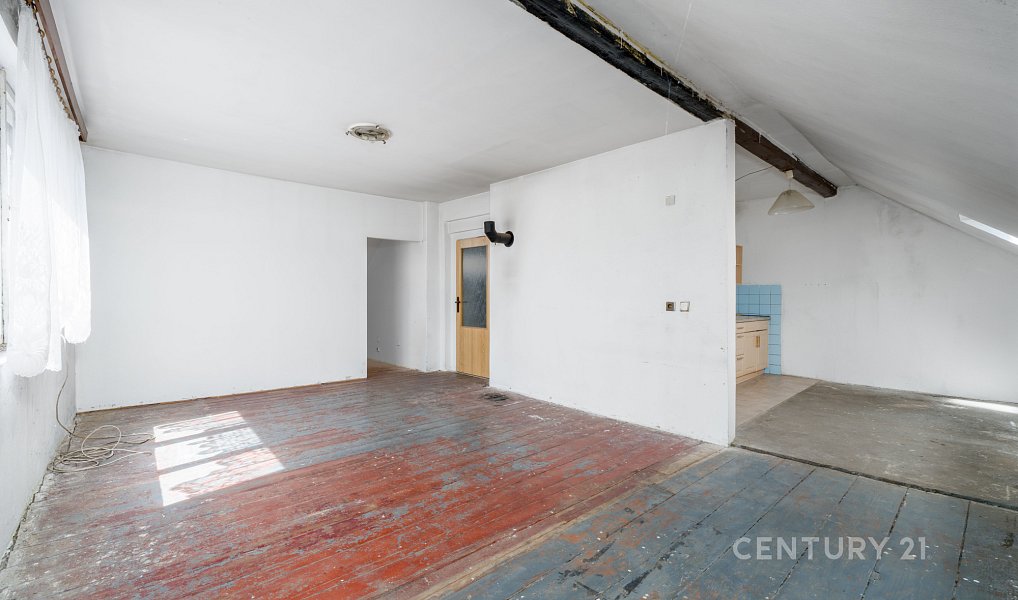 Prodej domu 244 m² s pozemkem 326 m², Benešov nad Ploučnicí – náhled fotky 12