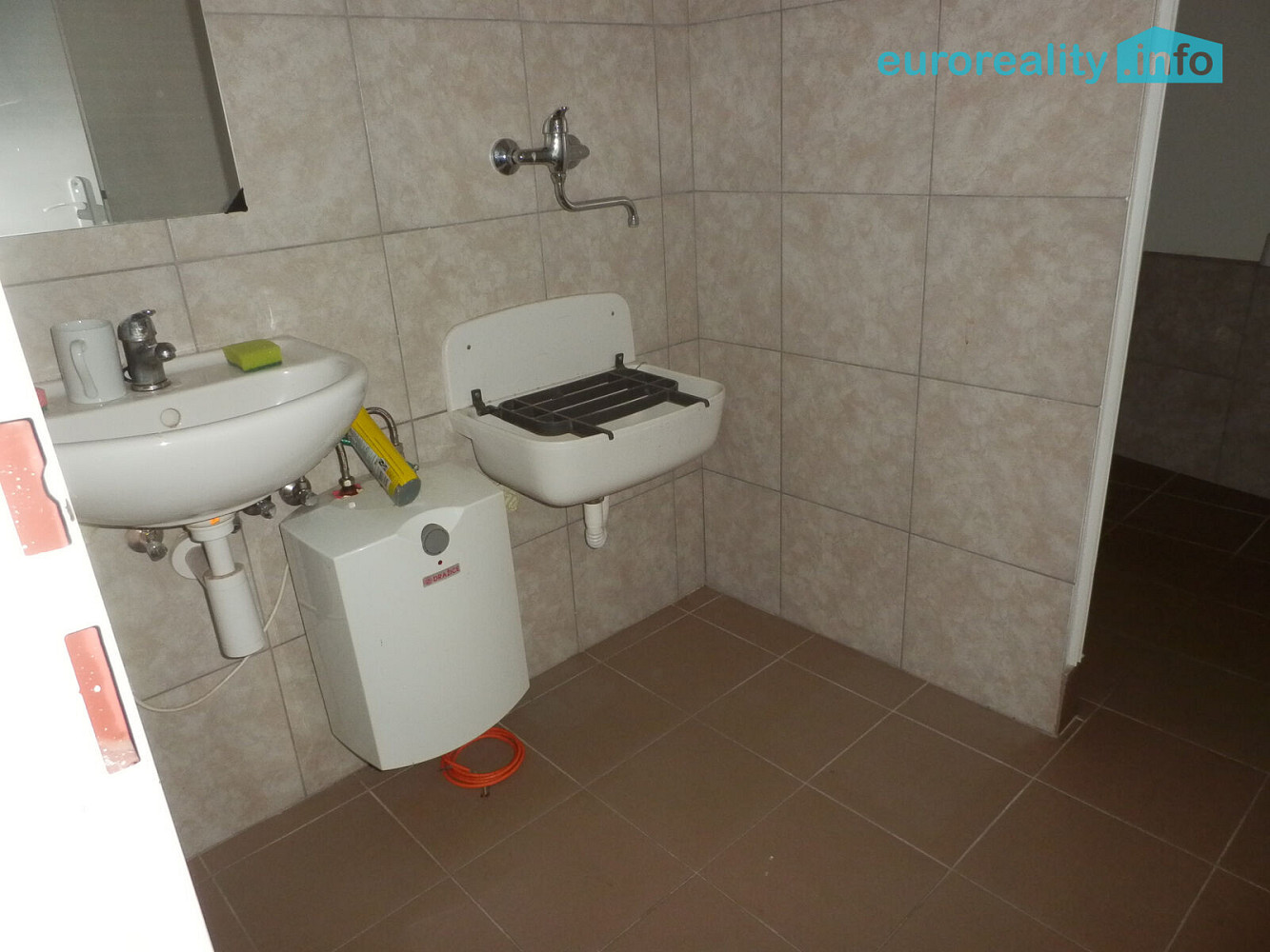 Pronájem obchodních prostor 38 m² – fotografie 5