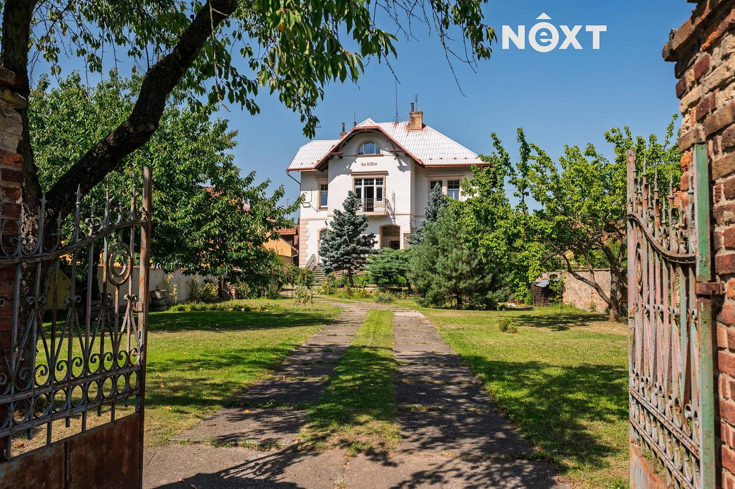 Prodej domu 360 m² s pozemkem 1 402 m² – fotografie 2