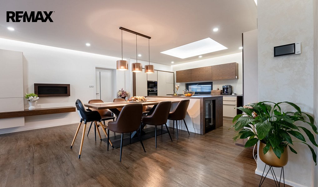 Prodej domu 172 m² s pozemkem 1 031 m², Jemnice – náhled fotky 11