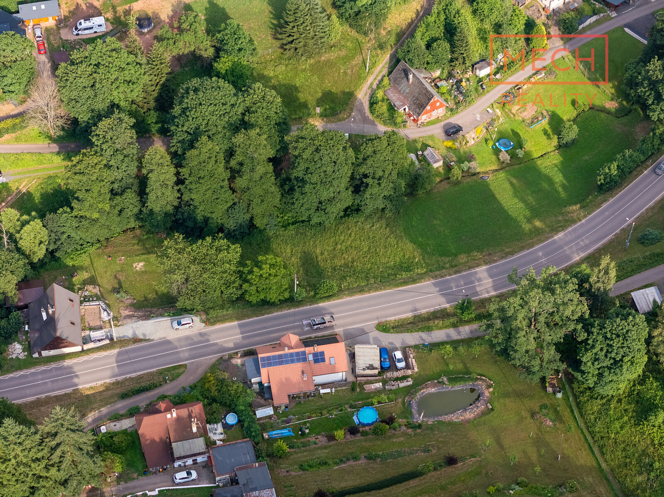 Prodej stavebního pozemku 1 500 m² – fotografie 4