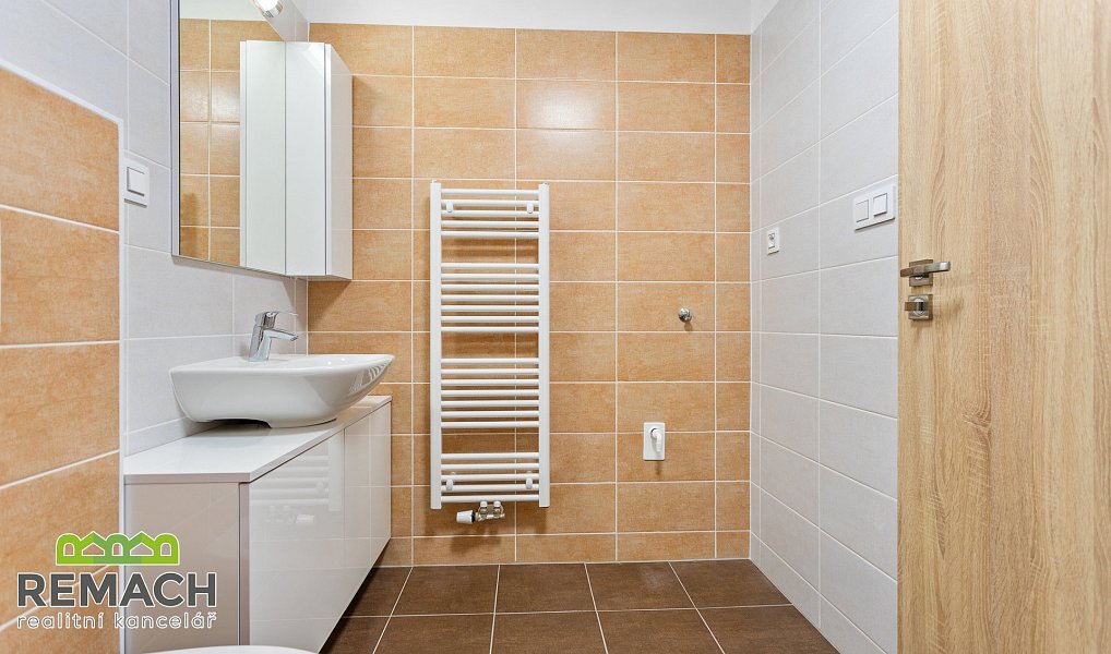 Pronájem bytu 2+kk 52 m², Náchod – náhled fotky 4
