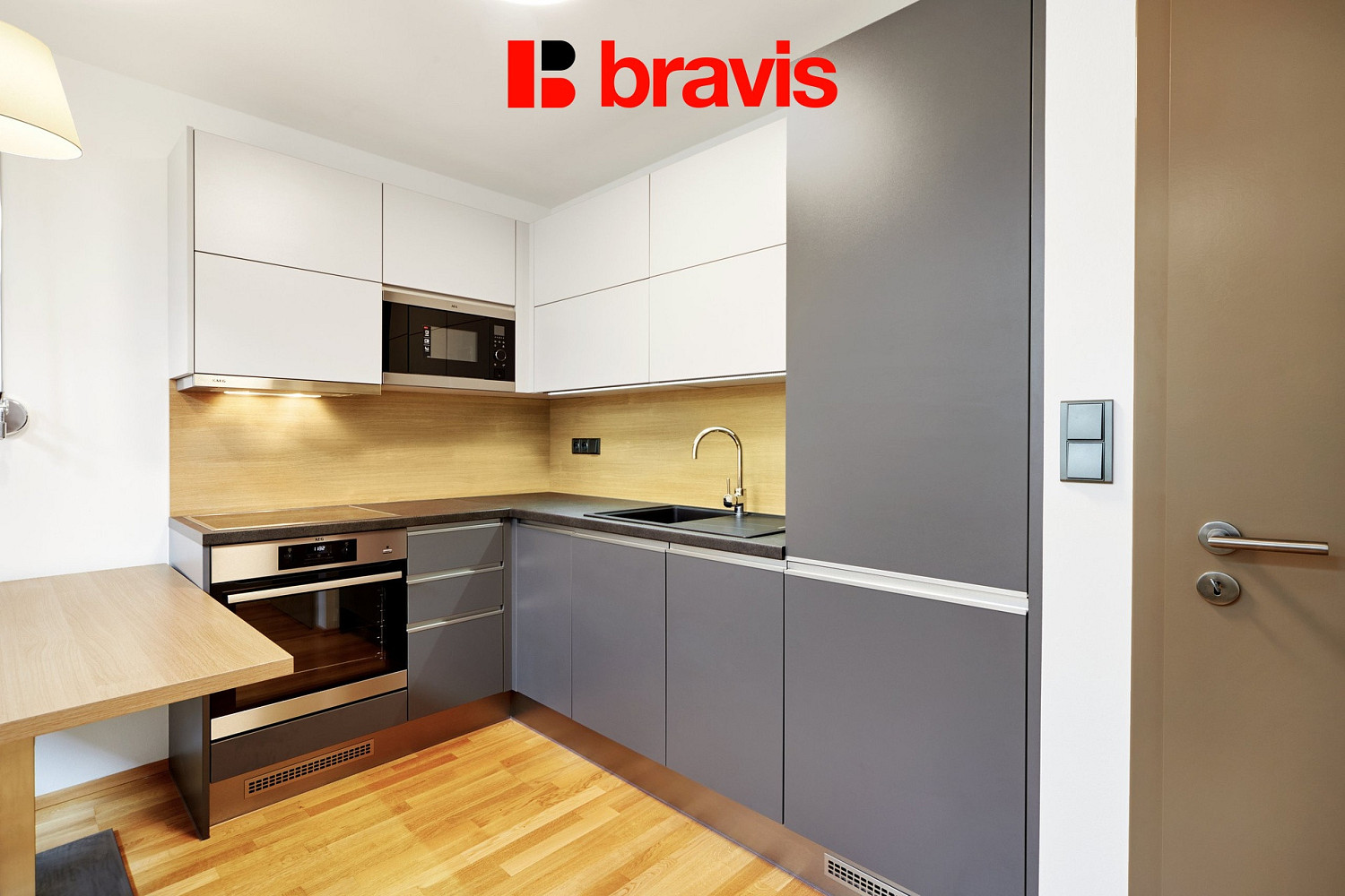 Pronájem bytu 2+kk 53 m²