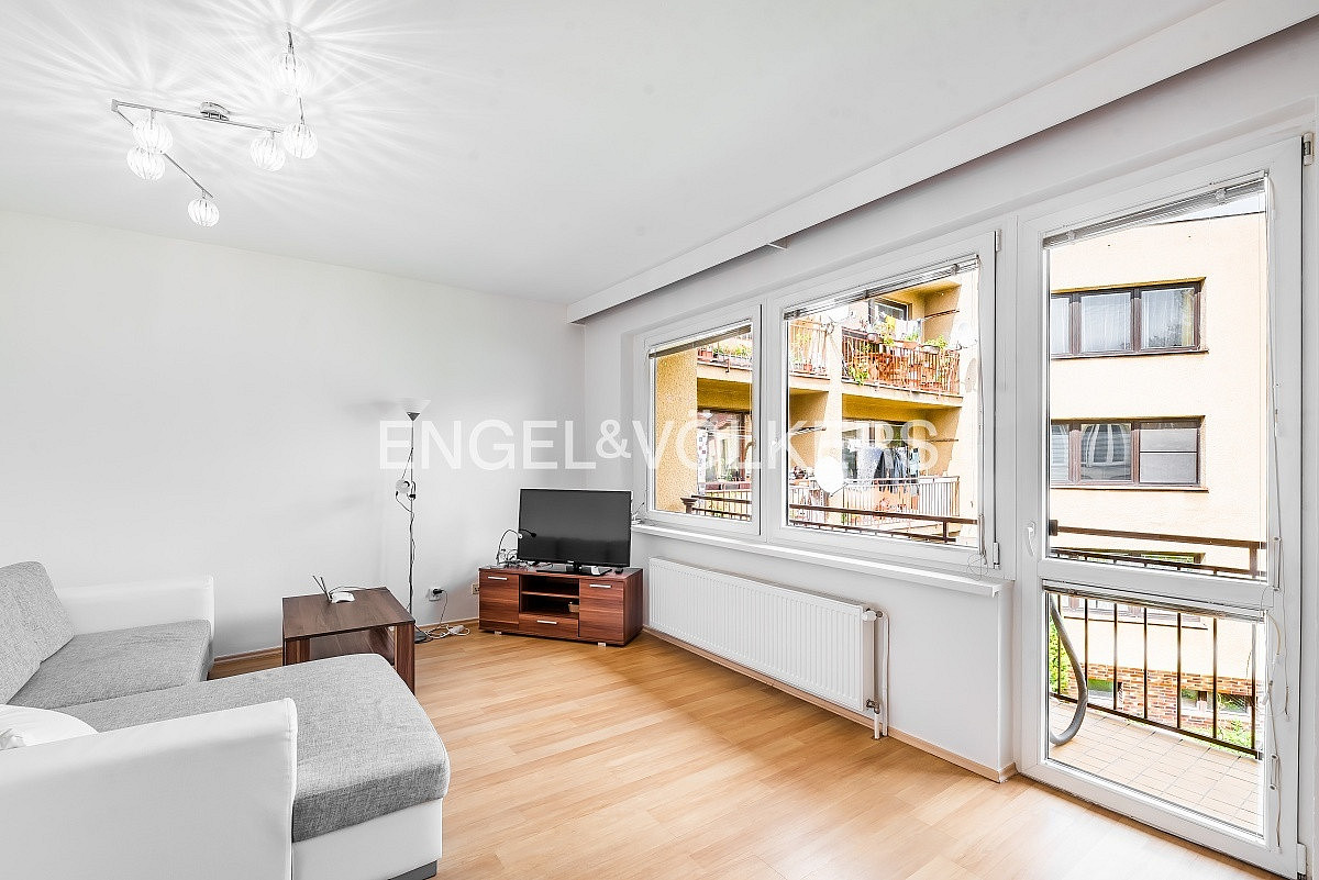 Pronájem bytu 4+kk 82 m² — photo 2