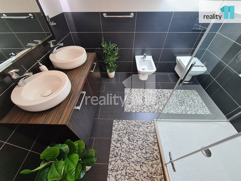 Prodej domu 183 m² s pozemkem 115 m² — photo 5