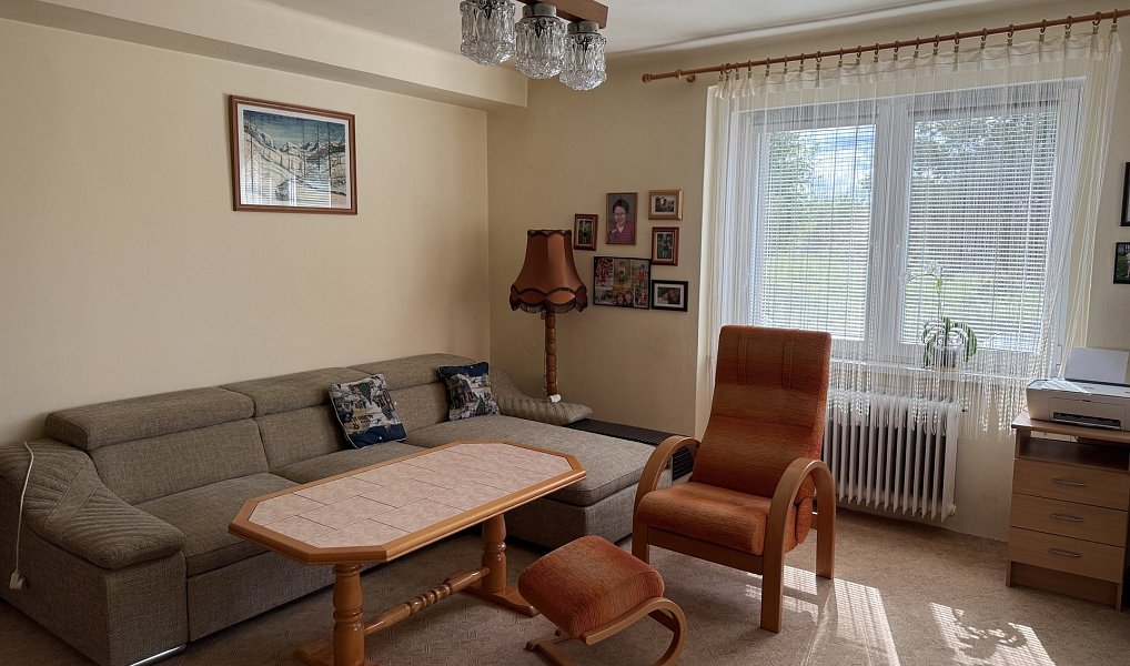 Prodej domu 198 m² s pozemkem 800 m², Kly – náhled fotky 12