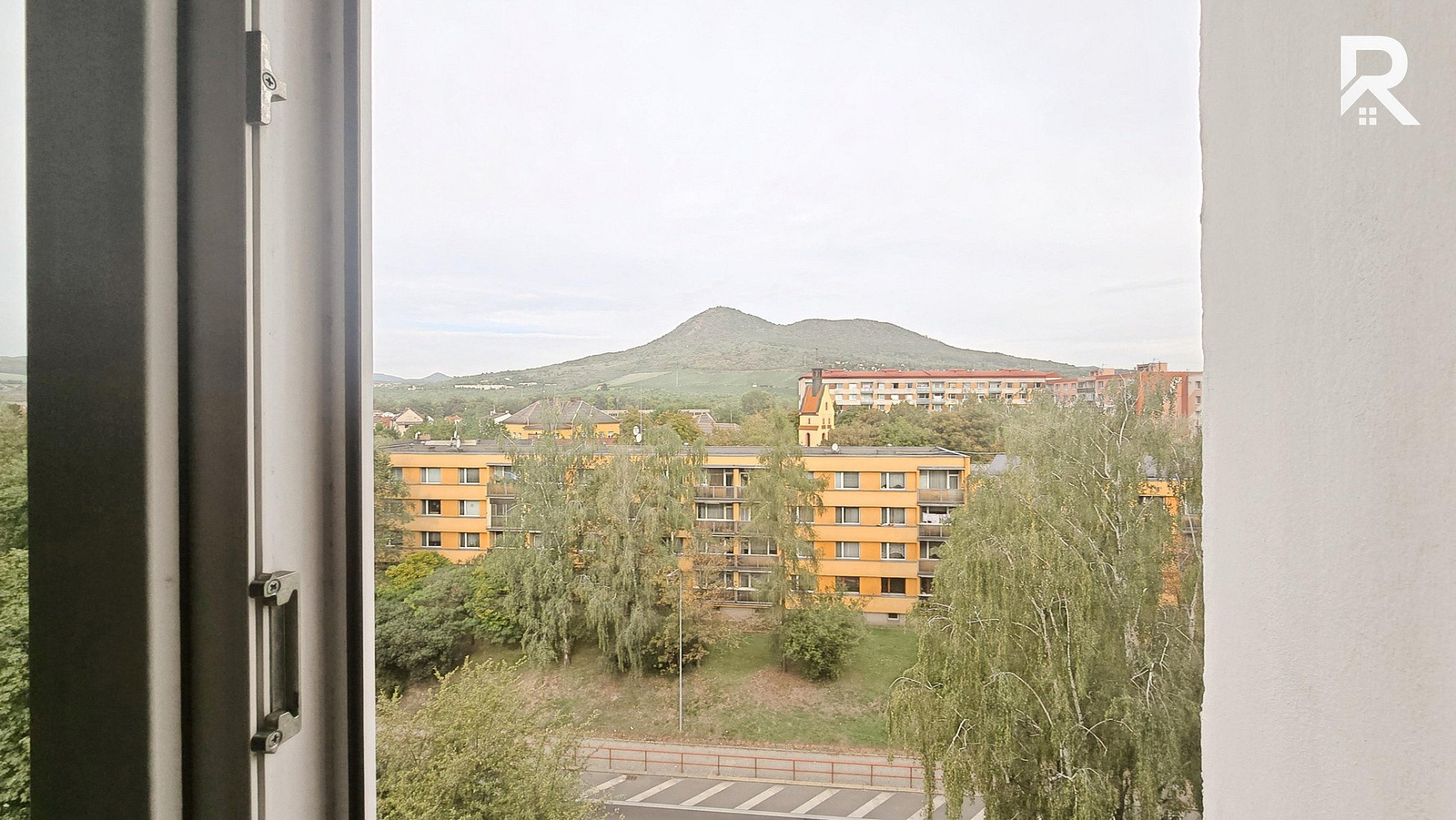 Pronájem bytu 2+1 61 m² – fotografie 2
