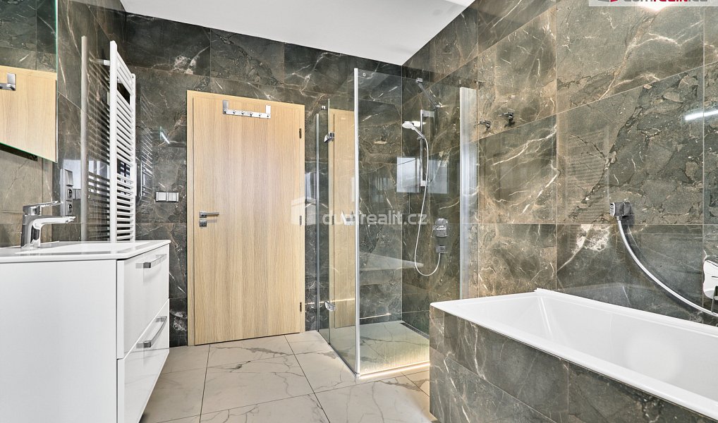 Prodej domu 189 m² s pozemkem 1 018 m², Andělská Hora – náhled fotky 18