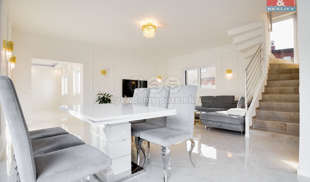 Prodej domu 234 m² s pozemkem 902 m², Kralupy nad Vltavou – náhled fotky 24