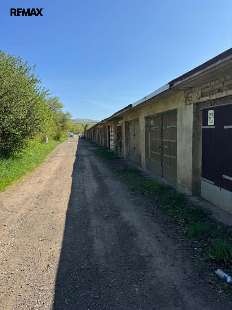 Prodej zděné garáže 24 m2, bílina, teplické předměstí — photo 2