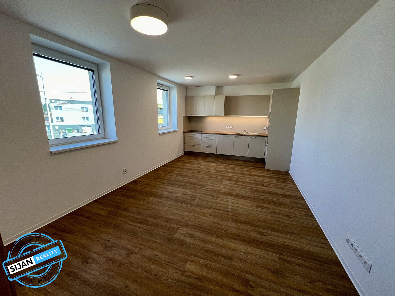 Pronájem bytu 3+kk 69 m² – fotografie 4