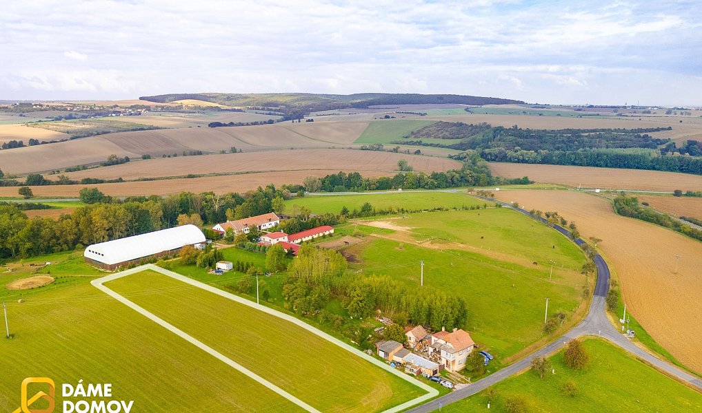 Prodej stavebního pozemku 3 050 m², Soběsuky – náhled fotky 2