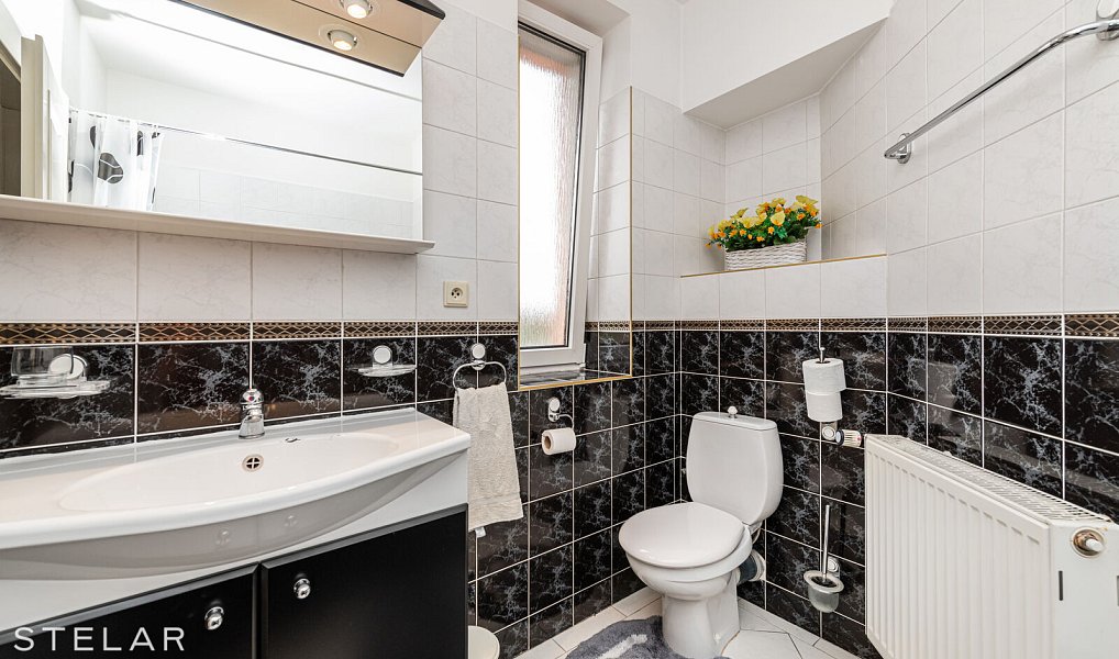 Prodej domu 512 m² s pozemkem 973 m², Jesenice – náhled fotky 29