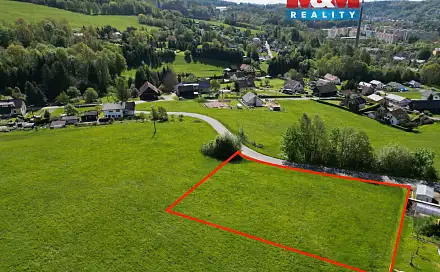 Prodej stavebního pozemku 2 013 m², Semily - Bítouchov