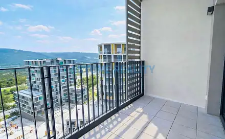 Pronájem bytu 1+kk 39 m², Mezi vodami, Praha 4 - Modřany
