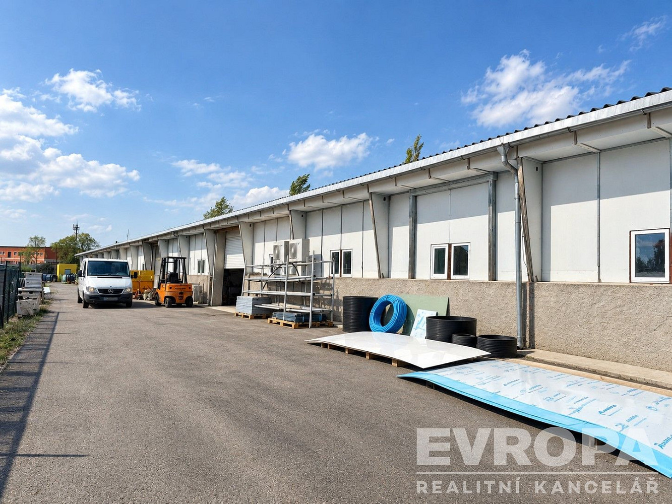 Prodej výrobních prostor 1 200 m² – fotografie 4