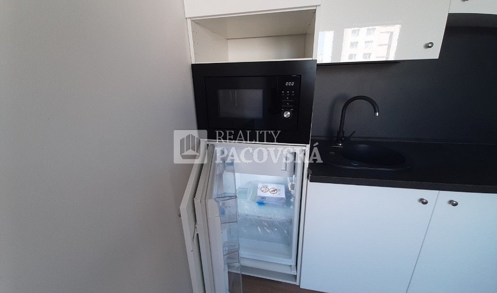 Pronájem bytu 1+kk 21 m², Ústí nad Labem – náhled fotky 5