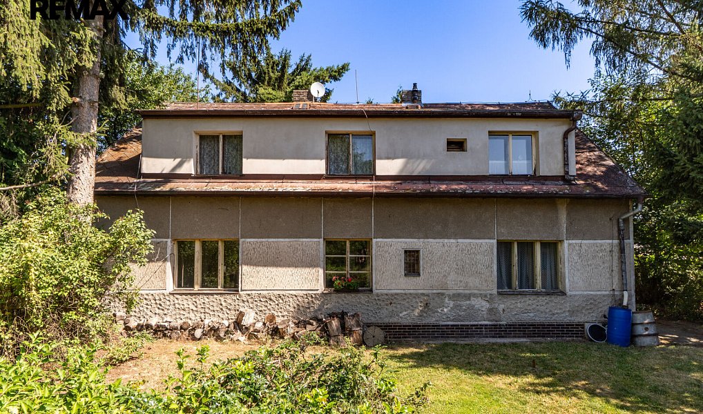 Prodej domu 200 m² s pozemkem 1 941 m², Praha – náhled fotky 2