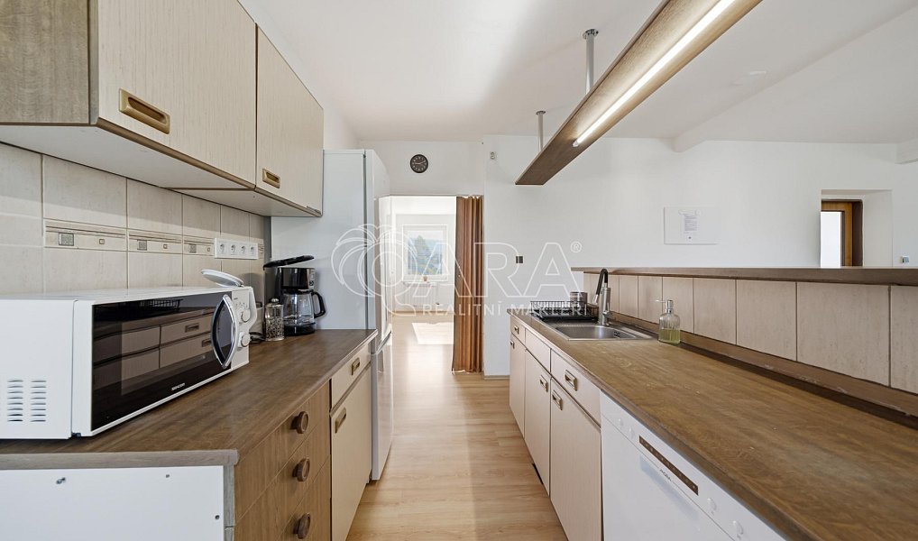 Prodej domu 260 m² s pozemkem 2 811 m², Velké Losiny – náhled fotky 9