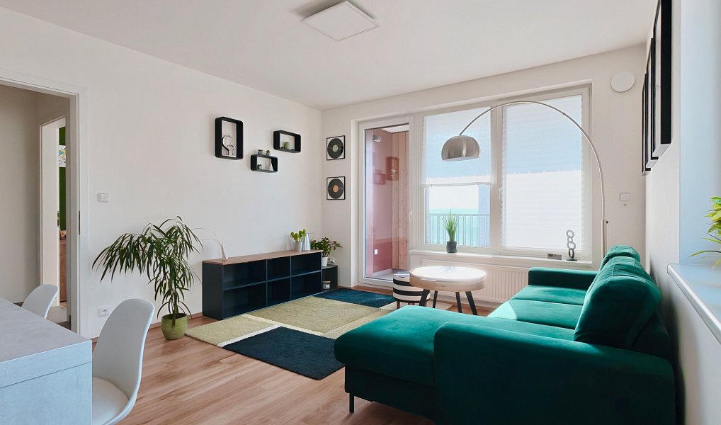 Pronájem bytu 2+kk 58 m², Praha – náhled fotky 2