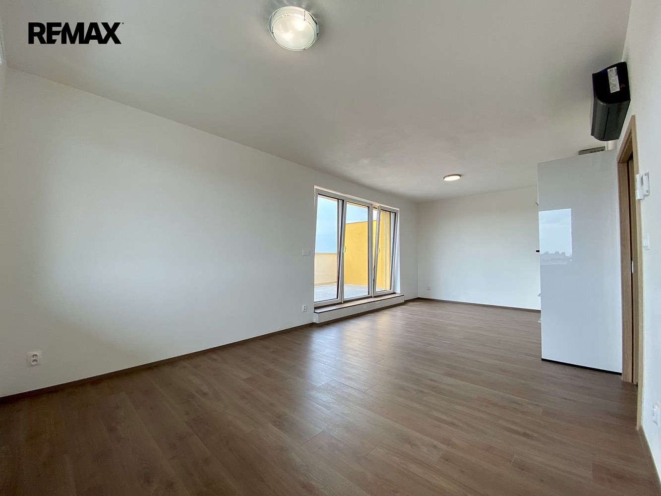 Pronájem bytu 3+kk 95 m² - Więcej