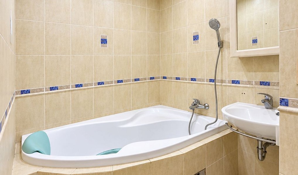 Pronájem bytu 2+1 62 m², Chomutov – náhled fotky 2