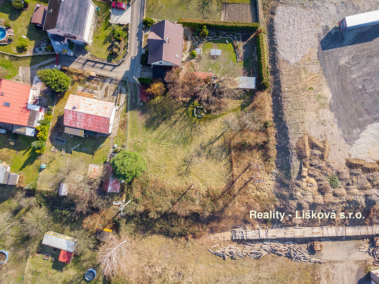 Prodej stavebního pozemku 1 329 m² – fotografie 3