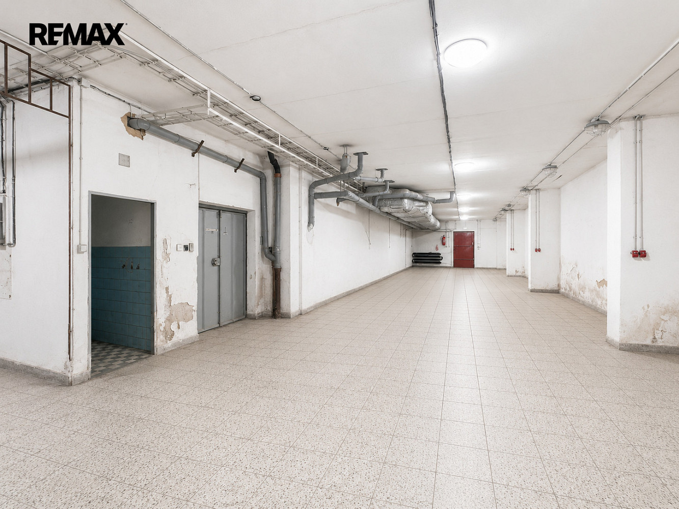 Pronájem skladovacích prostor 215 m² – fotografie 4