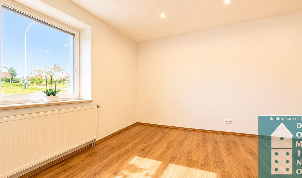 Prodej domu 241 m² s pozemkem 341 m², Halenkovice – náhled fotky 25