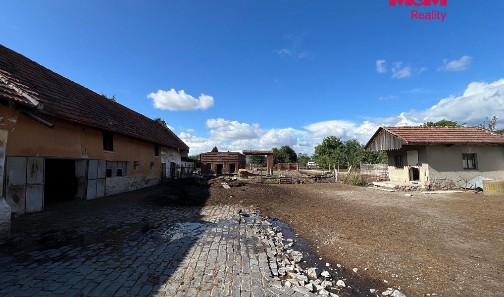Prodej domu 256 m² s pozemkem 3 251 m², Měrovice nad Hanou – náhled fotky 7