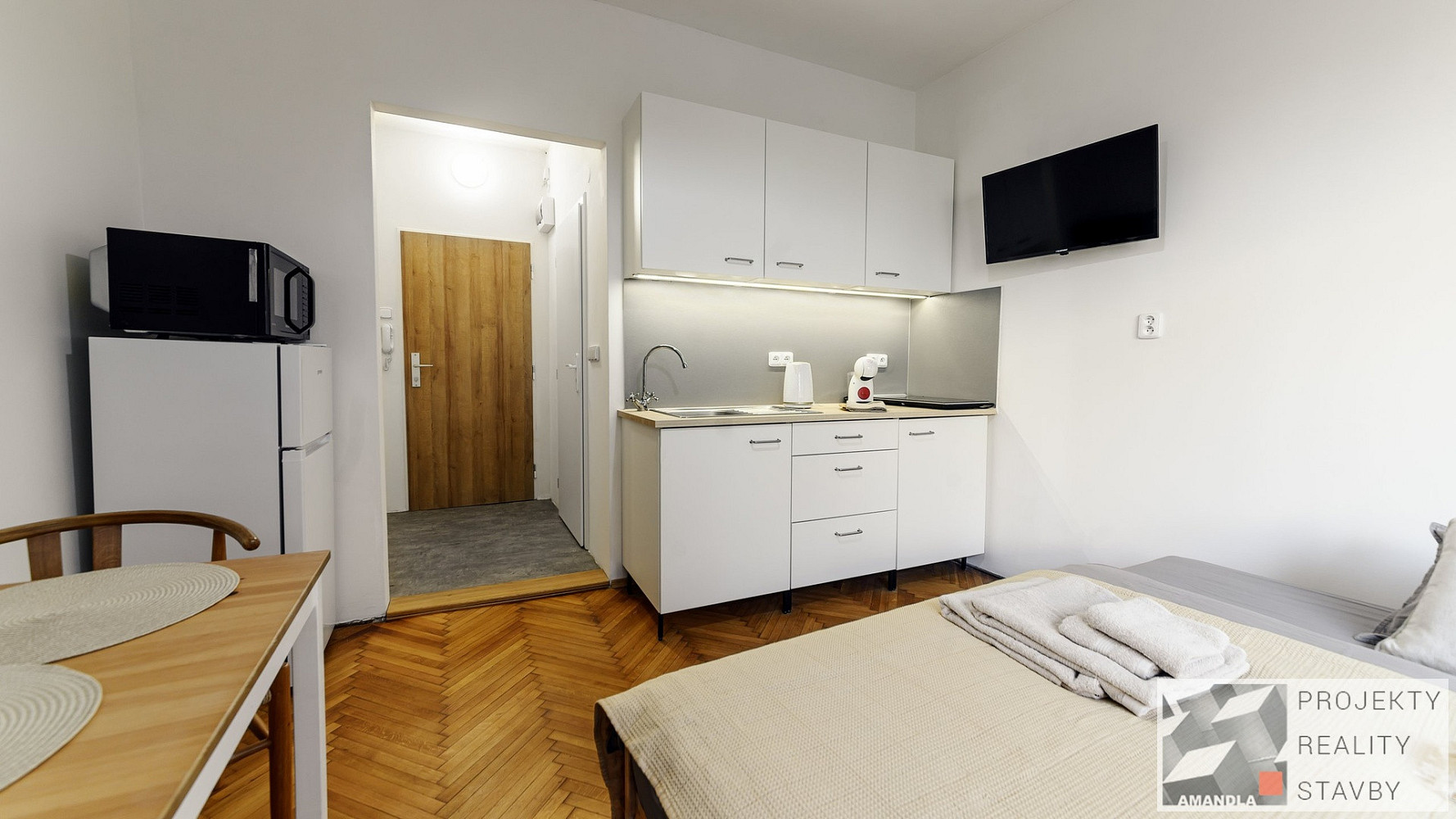 Pronájem bytu 1+kk 18 m² — photo 4