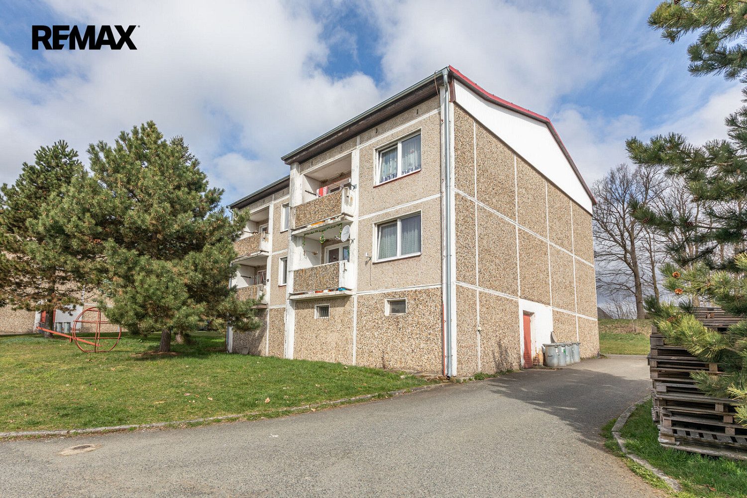 Prodej nájemního domu, činžáku 312 m²