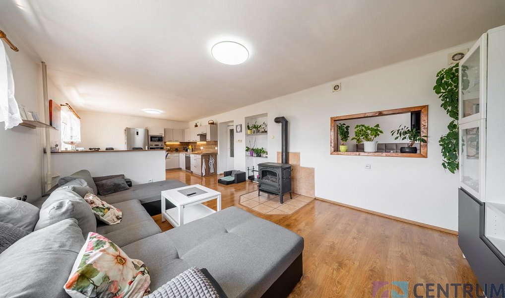 Prodej domu 243 m² s pozemkem 1 440 m², Koberovy – náhled fotky 5