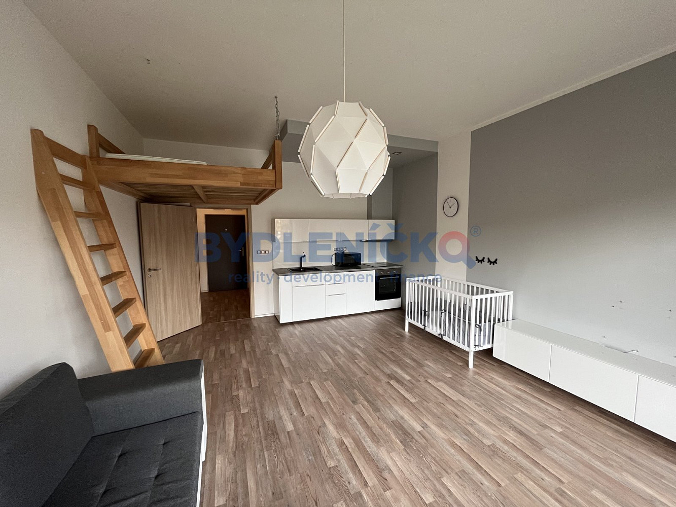 Prodej bytu 1+kk 73 m² – fotografie 2